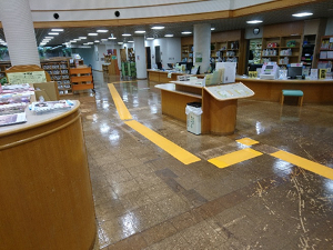 三田市立図書館