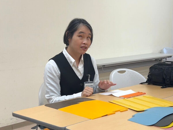 亀山様へのインタビュー風景。